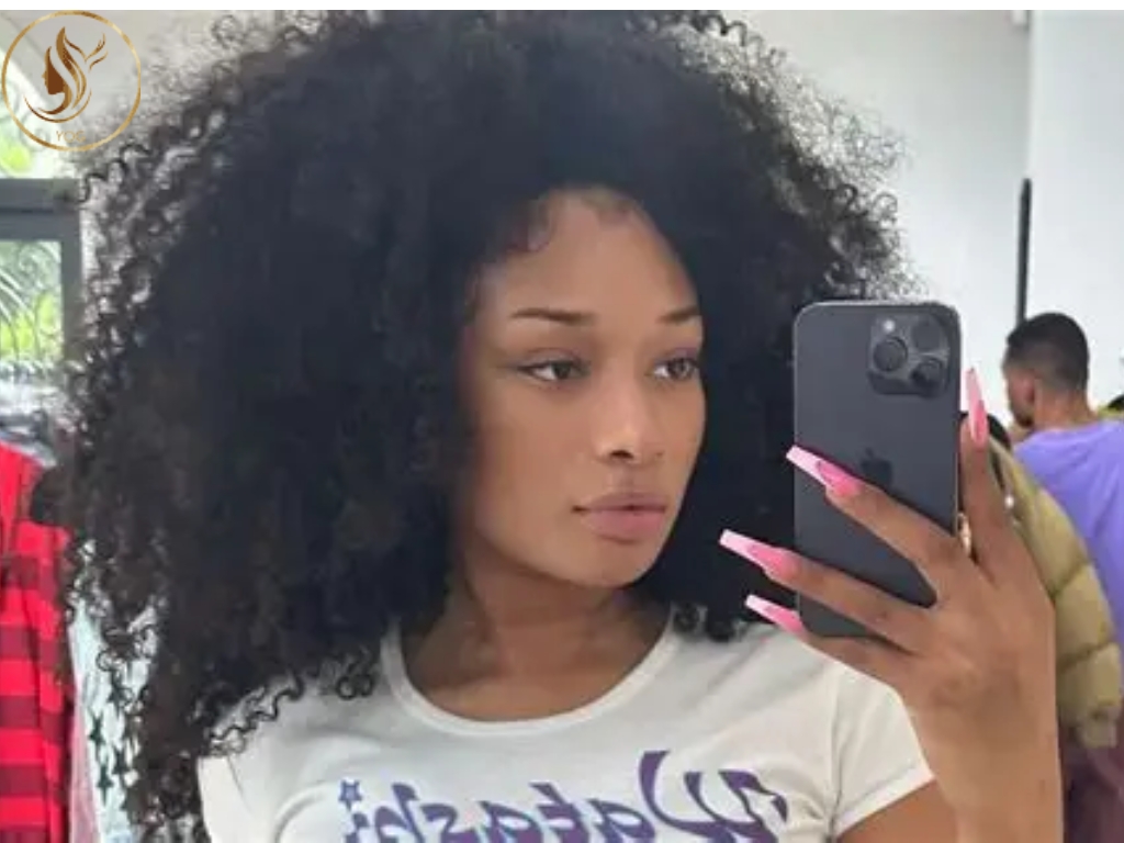 Is That Megan Thee Stallion's Real Hair? See the Stunning Photos 5 Megan Thee Stallion’s No-Makeup and Natural Hair Moments