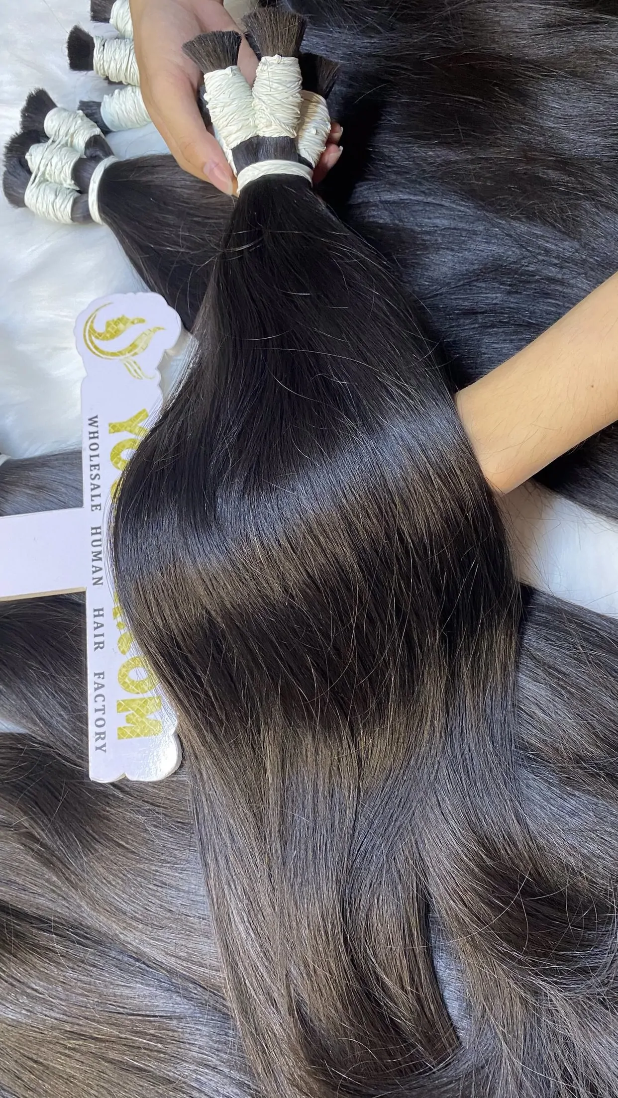 Raw Vietnamese Hair Single Donor Hair Premium Quality Hair Texture 1 Raw Vietnamese Hair Single Donor Hair High Quality Hair
