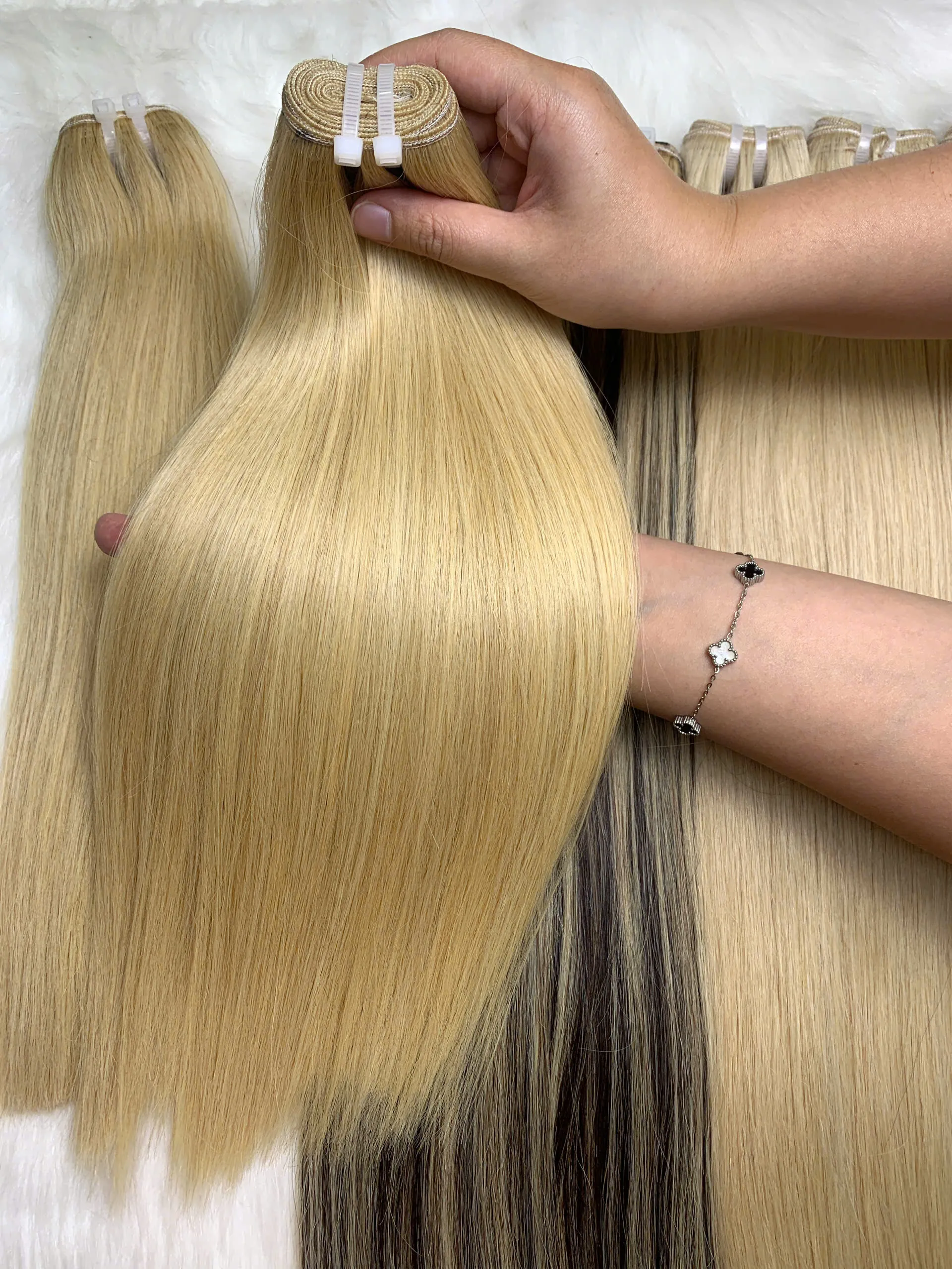 Weft Hair Extensions Bone Straight Hair #613 Color Raw Vietnamese Hair 2 Weft Hair Extensions Bone Straight Hair #613 Color Raw Vietnam Hair