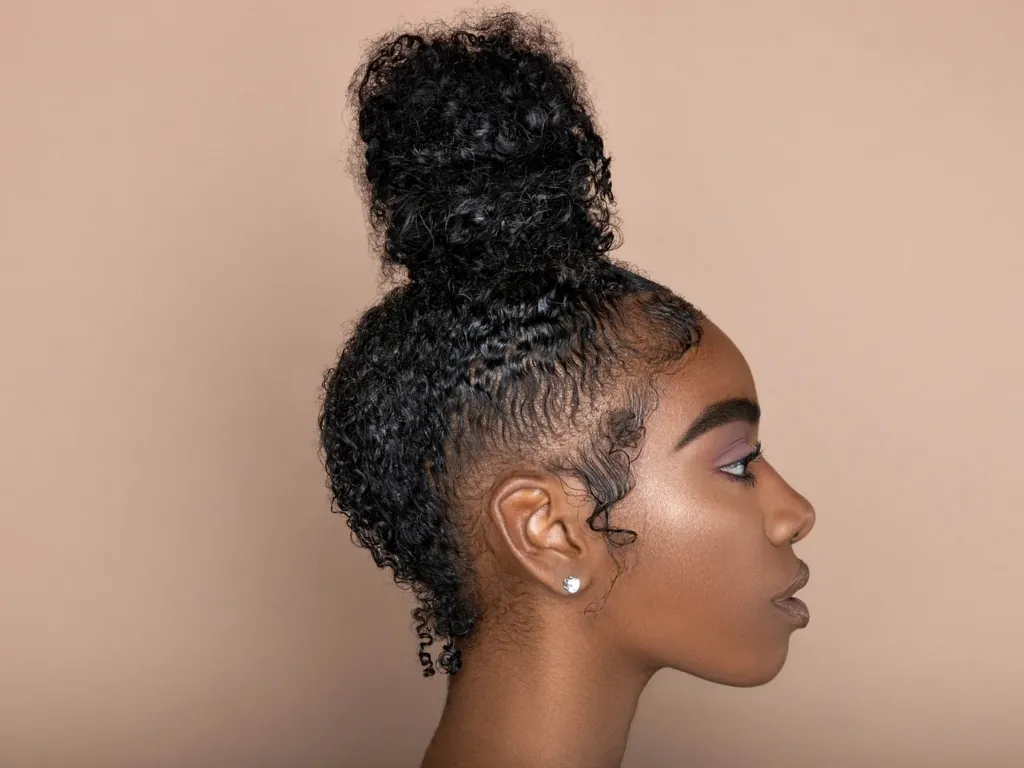 10 Different Edge Styles to Elevate Your Natural Hair Look 1 Styled edges aren’t just for glam looks, they’re also functional for everyday wear