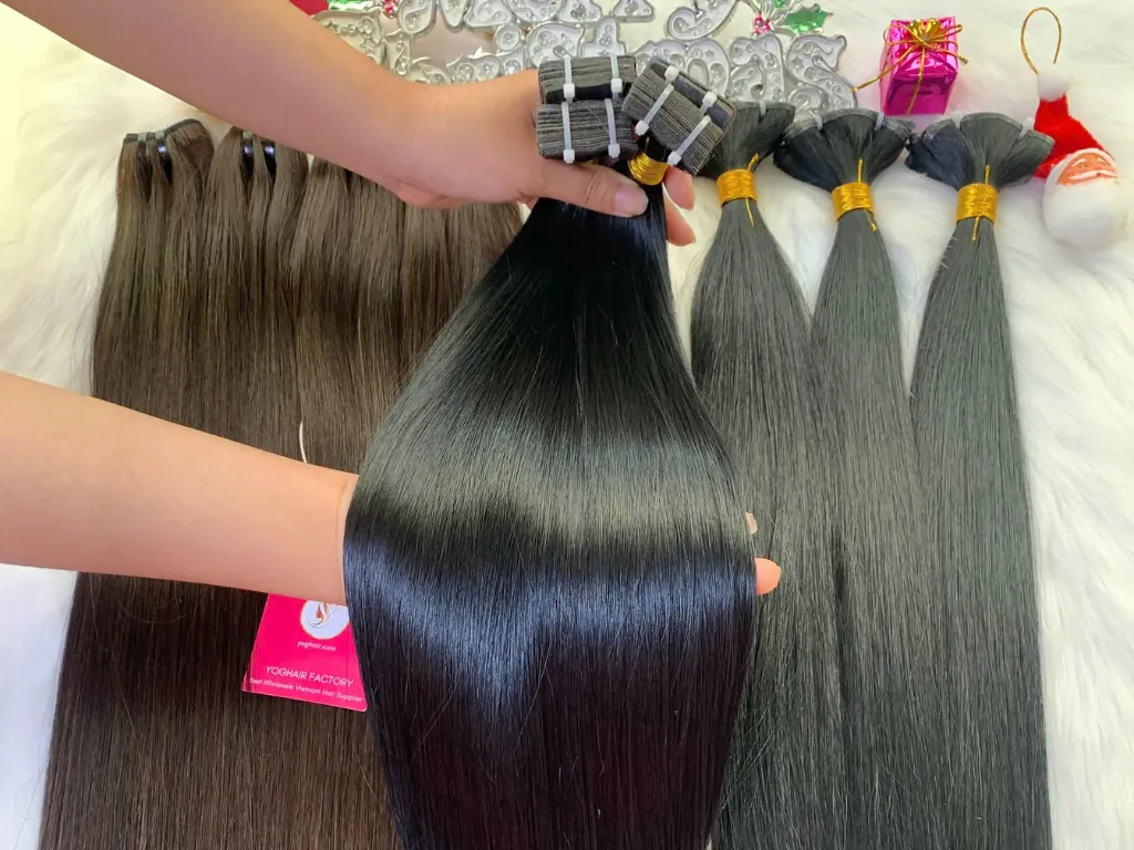 What Does 22 Inch Hair Extensions Look Like? Visual Guide & Styling Tips 6 22 inch clip-in extensions provide quick, temporary length for events without a salon visit.